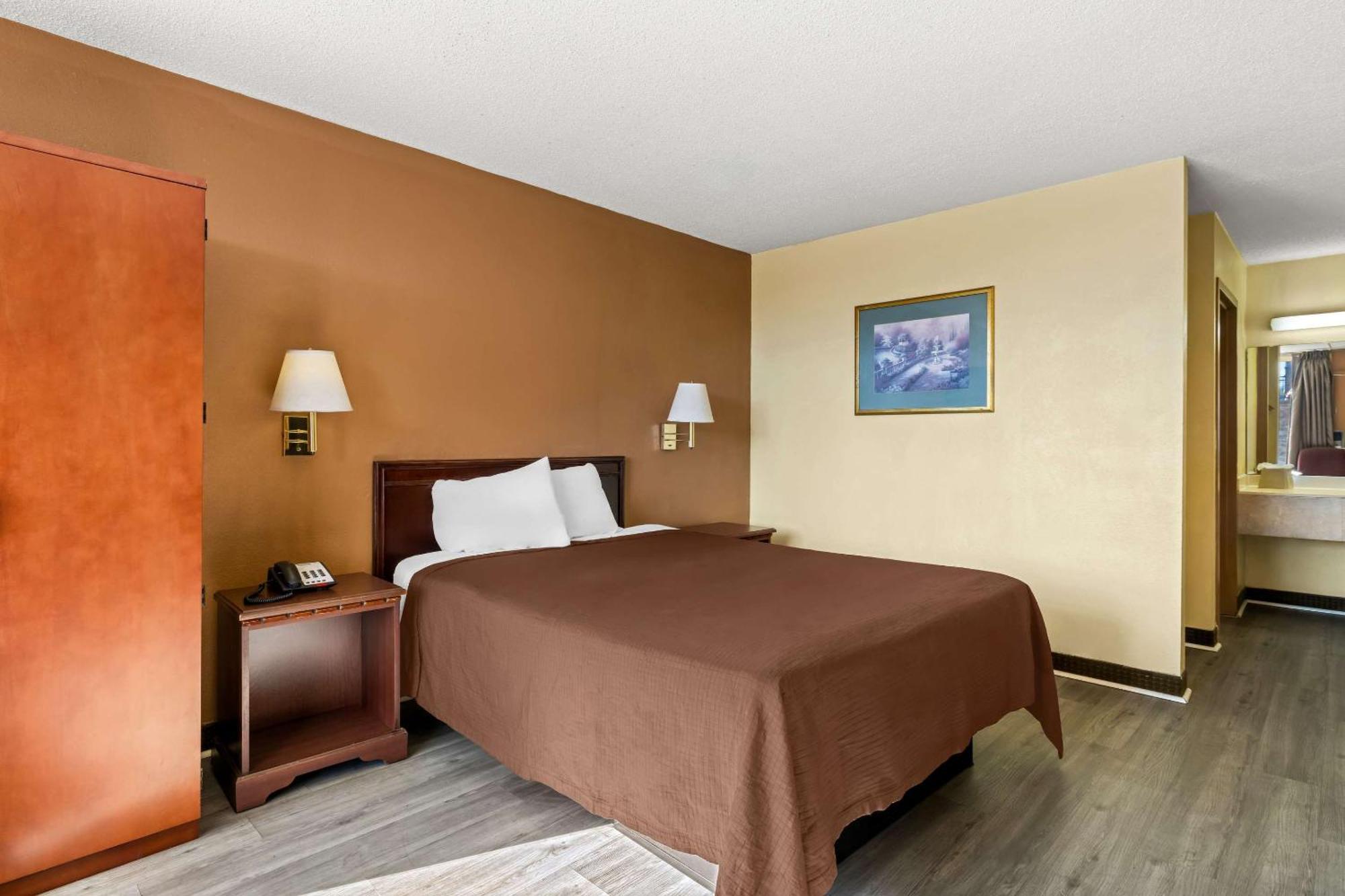 Rodeway Inn Monroe Exteriér fotografie